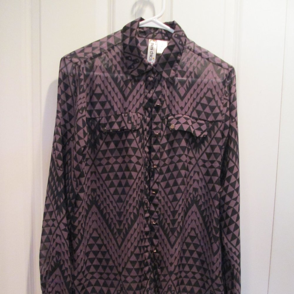 Mimi Chica Open Back Button Down Blouse Size S